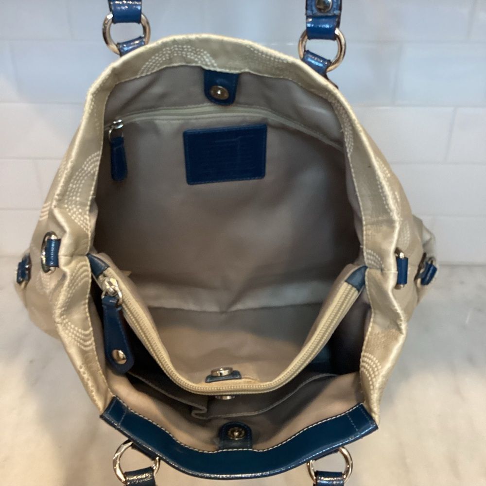 Coach Bag Purse Handbag Ashley Dotted OpArt Tan Blue Canvas Leather Carry All - Picture 11 of 14